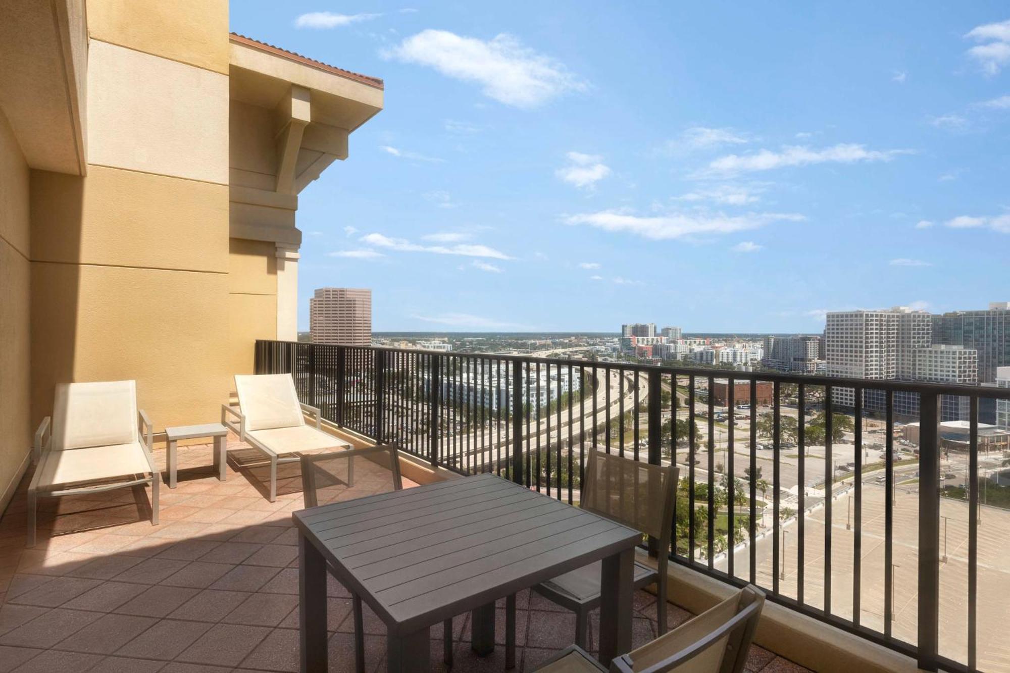 Embassy Suites By Hilton Tampa Downtown Convention Center Exterior foto