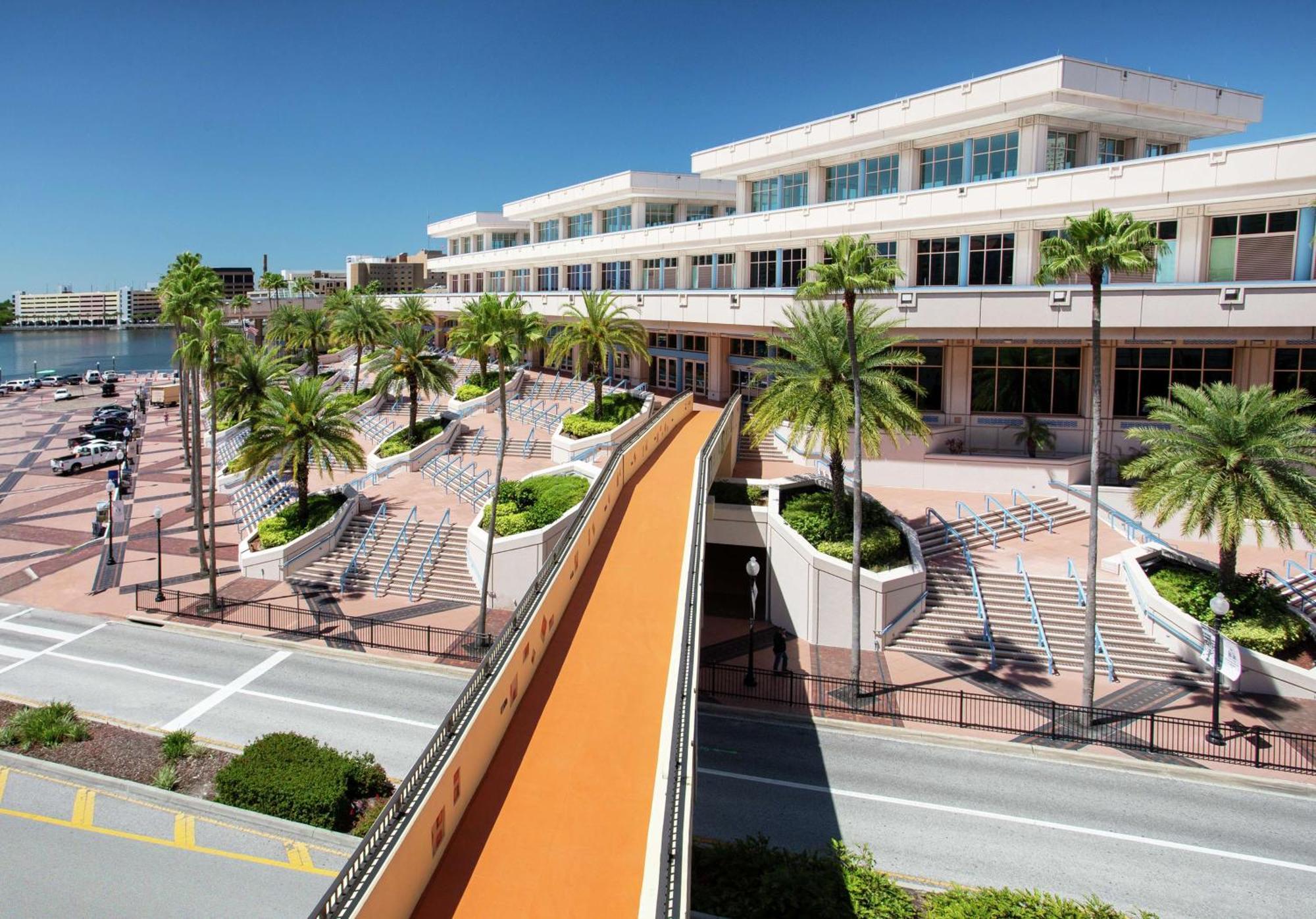 Embassy Suites By Hilton Tampa Downtown Convention Center Exterior foto